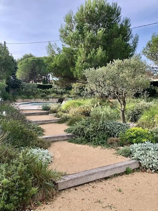 Дом отдыха Maison Piscine Centre St Remy De Provence 8 Pers. Сен-Реми-де-Прованс